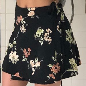 Brandy Melville skirt